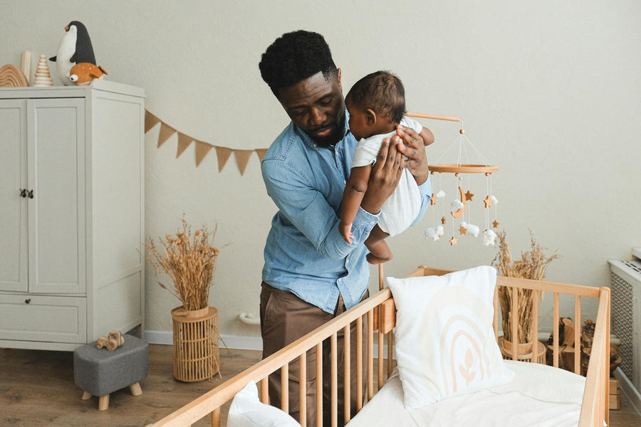 Mobile enfant : bien le choisir pour la chambre de bébé | Petit Murmure