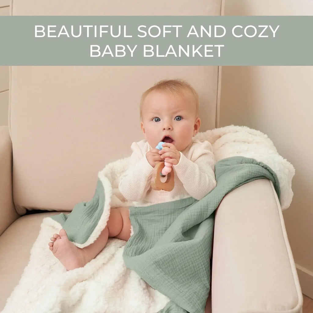 Couverture personnalisée bébé brodée au prénom – Double gaze & sherpa